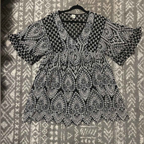 Anthropologie Akemi + Kin Brooke Embroidered Eyelet Swing Dress size 4 (N118) - Picture 8 of 9